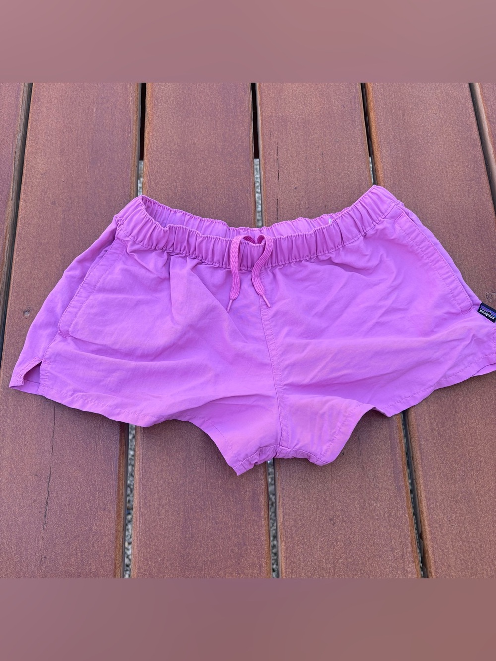 Patagonia barely baggies shorts size small